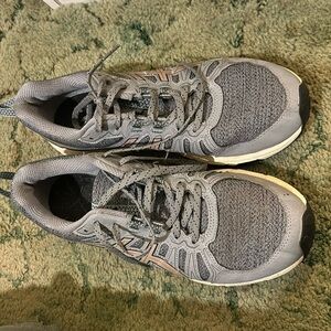 Women’s asics Gel-Venture 8 running shoes